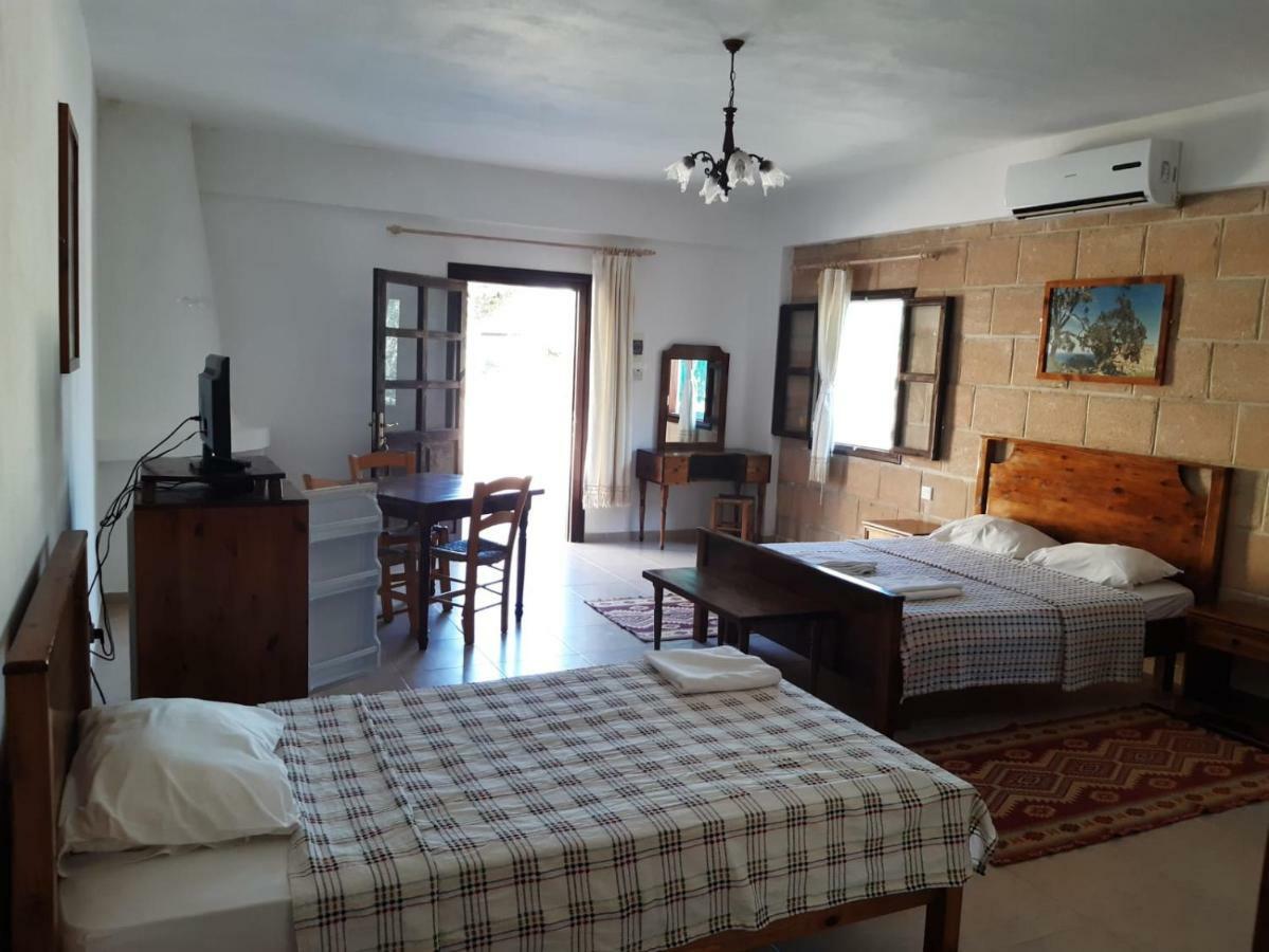 Karpaz Stone House Bed and Breakfast Rizokarpaso Εξωτερικό φωτογραφία
